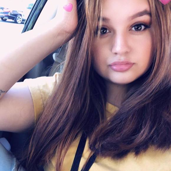 Meet your Posher, Liz - Picture 1 of 1